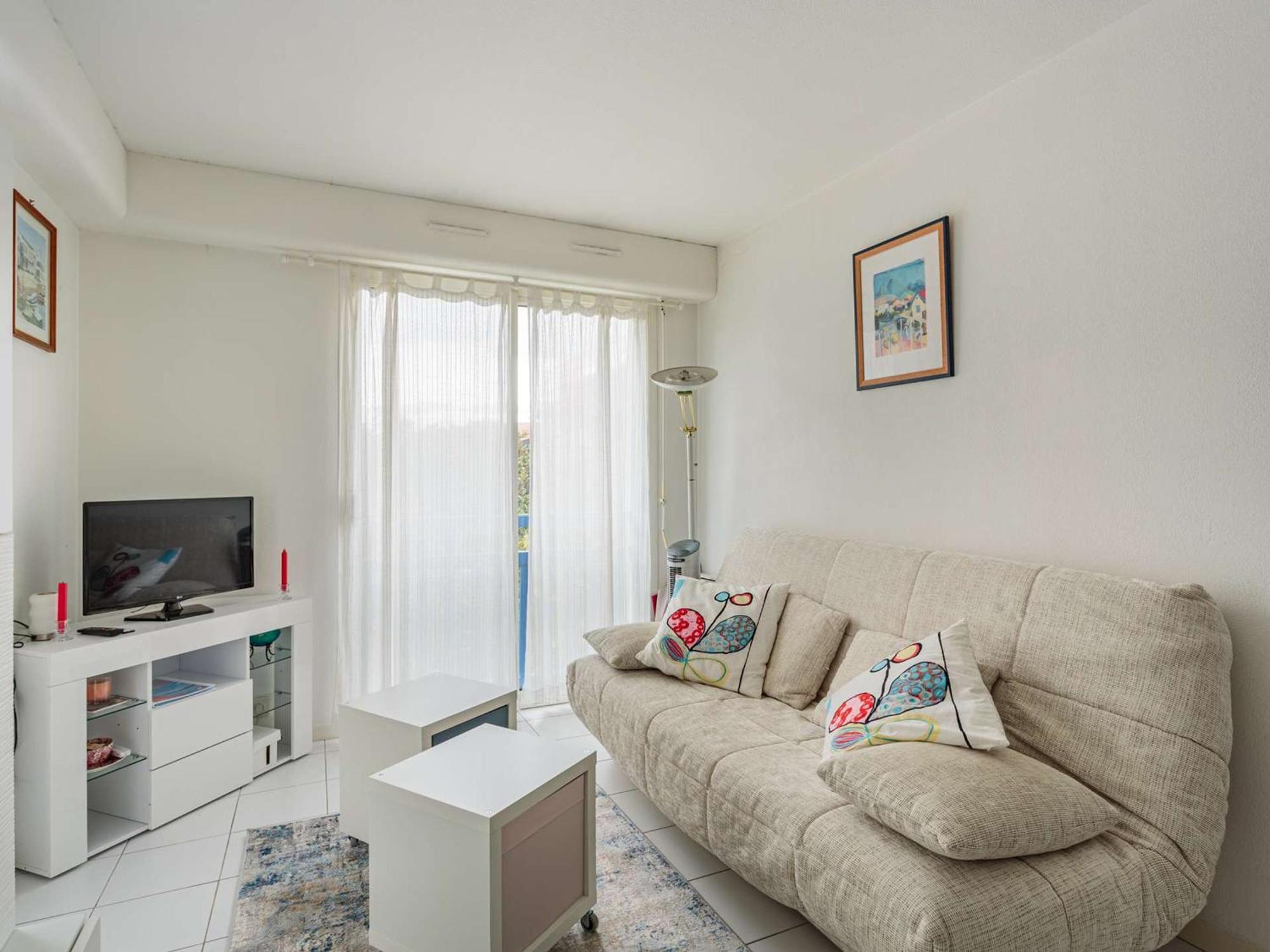 Appartement A 200 M De La Plage Avec Terrasse Et Parking, Au Coeur Des Commerces Et Restaurants - Fr-1-2-426 Hendaye Extérieur photo