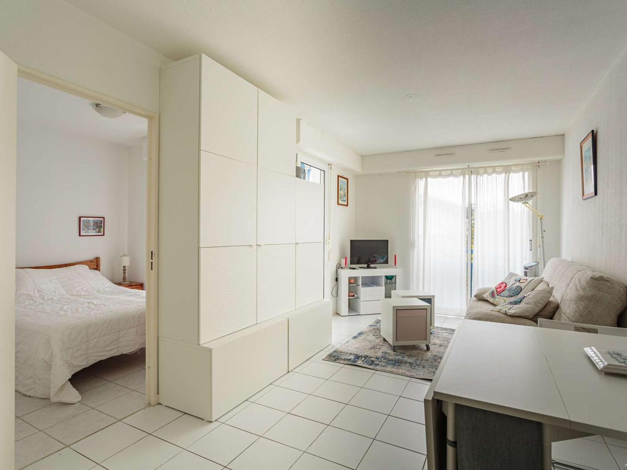 Appartement A 200 M De La Plage Avec Terrasse Et Parking, Au Coeur Des Commerces Et Restaurants - Fr-1-2-426 Hendaye Extérieur photo